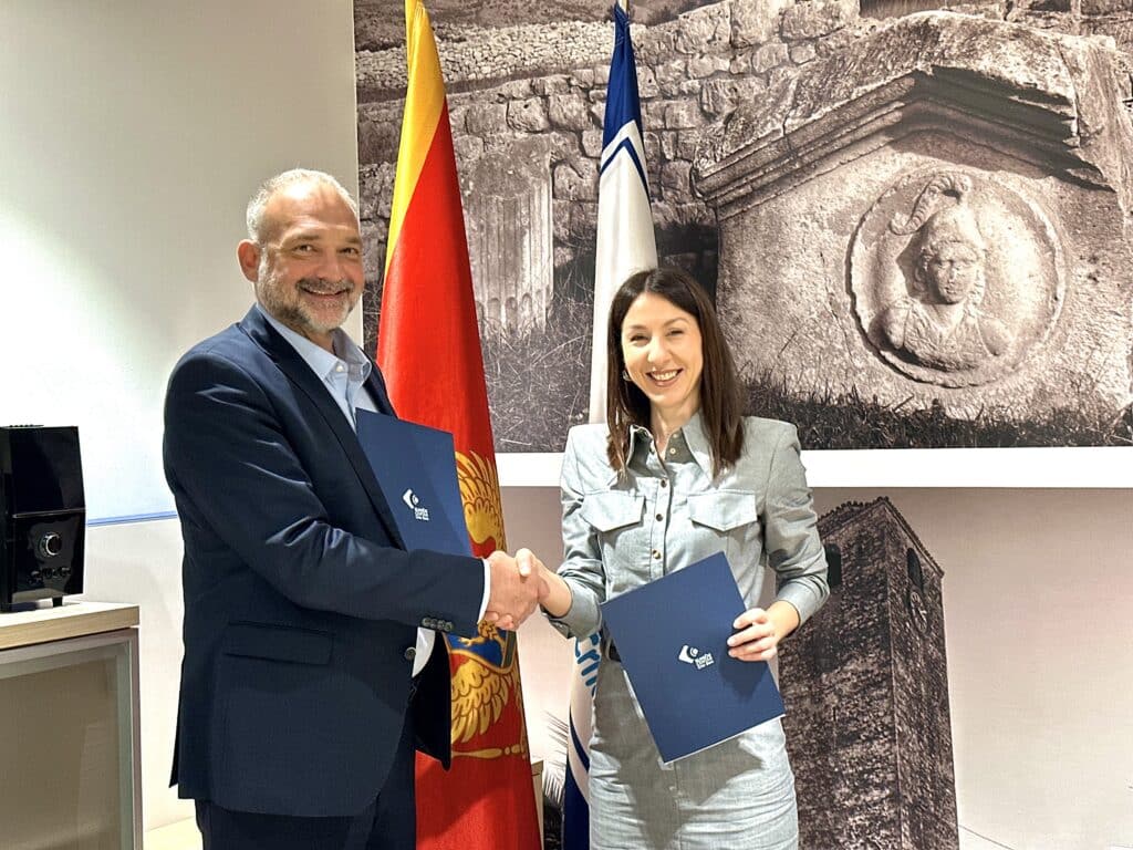 Direktor KCCG, dr Aleksandar Radović i predsjednica Upravnog odbora JP Za upravljanje morskim dobrom CG, Zvezdana Janović