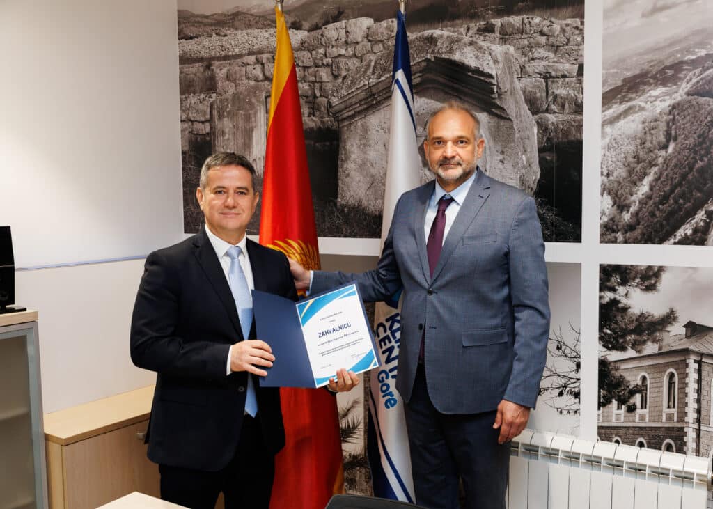 Nebojša Šćekić, izvršni direktor Sava osiguranja i dr Aleksandar Radović, direktor KCCG